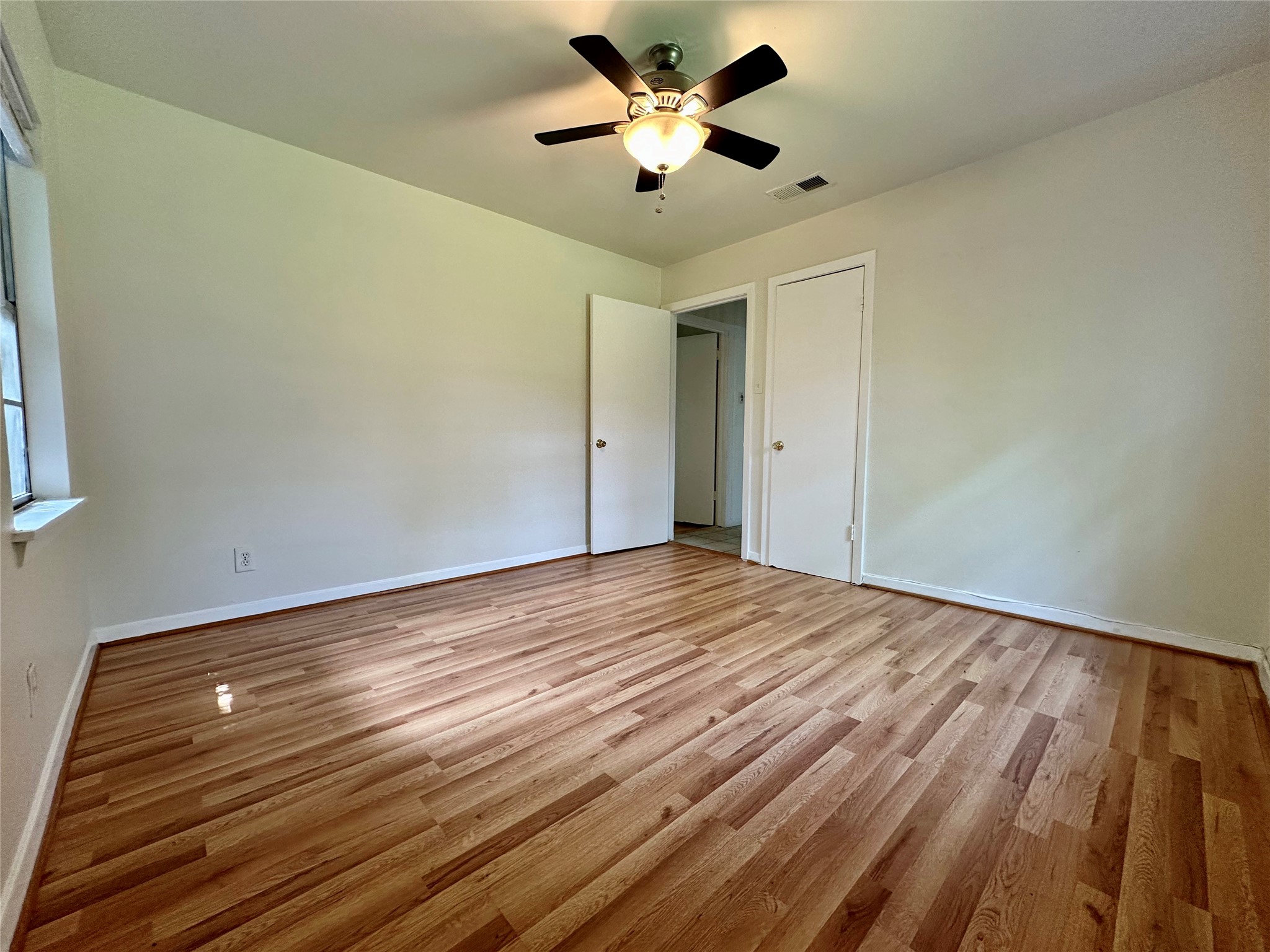 5720 Parwill Street, Unit 1 Houston, TX 77081 - Photo 7 of 17