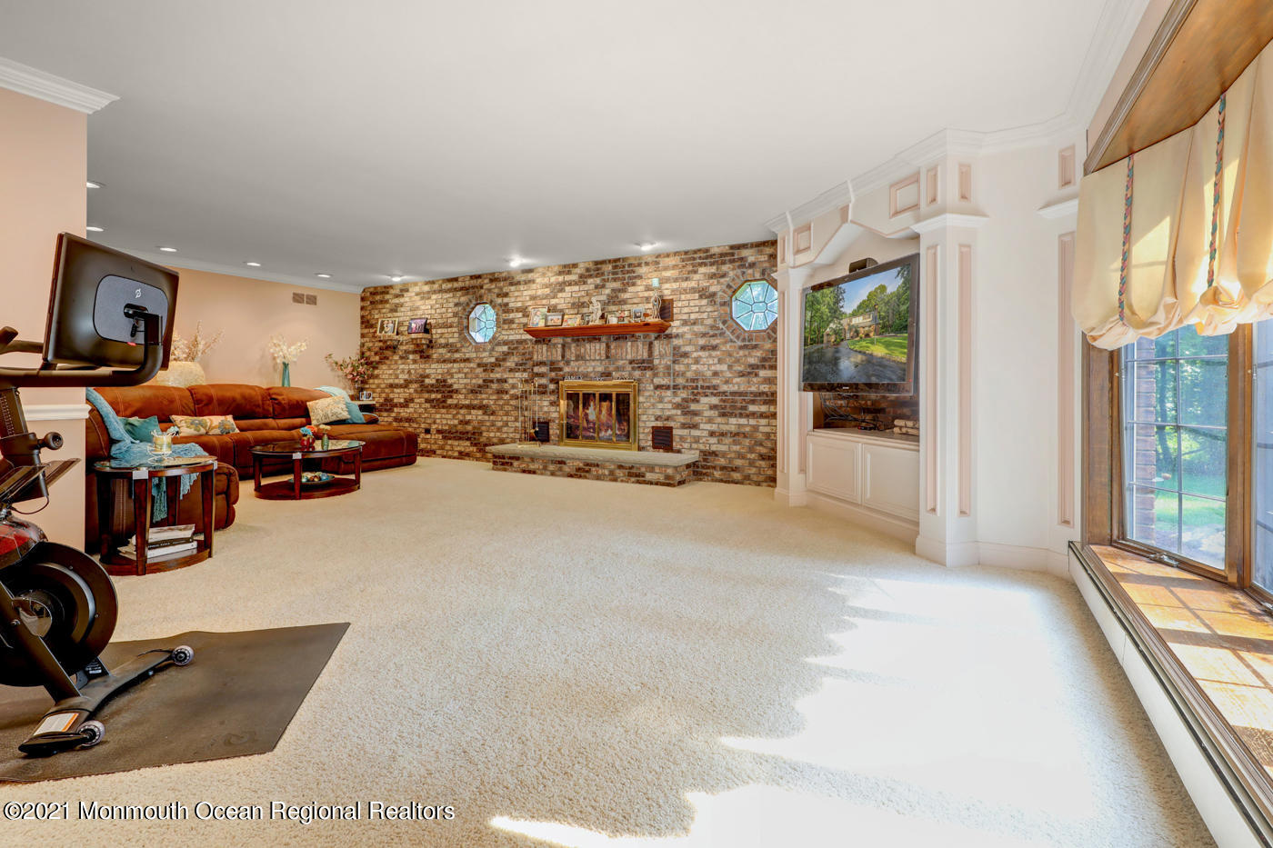 835 Tennent Road Manalapan, NJ 07726 - Photo 7 of 33 JSOV3891_2_3