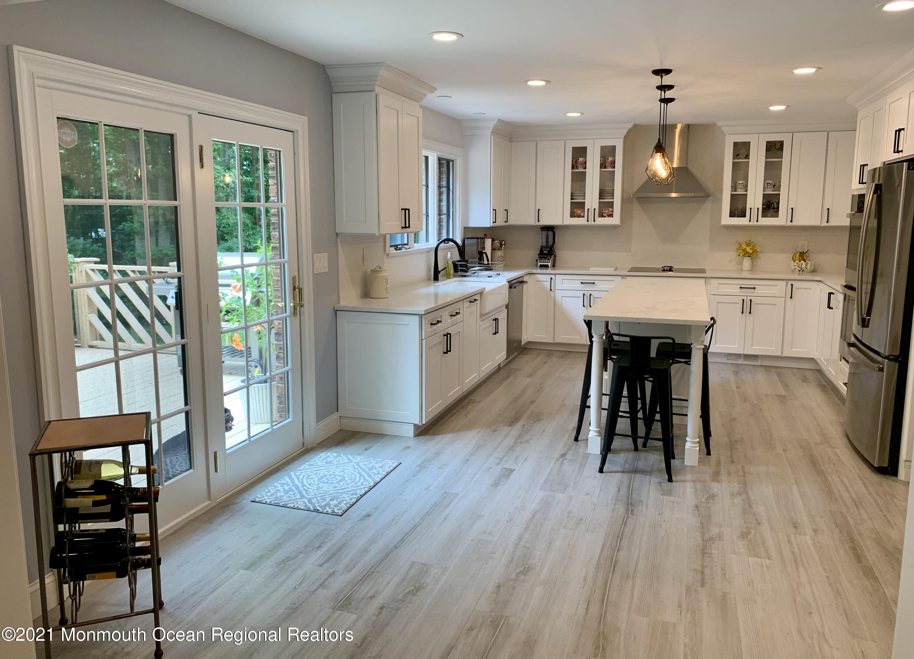 835 Tennent Road Manalapan, NJ 07726 - Photo 10 of 33 IMG_4155
