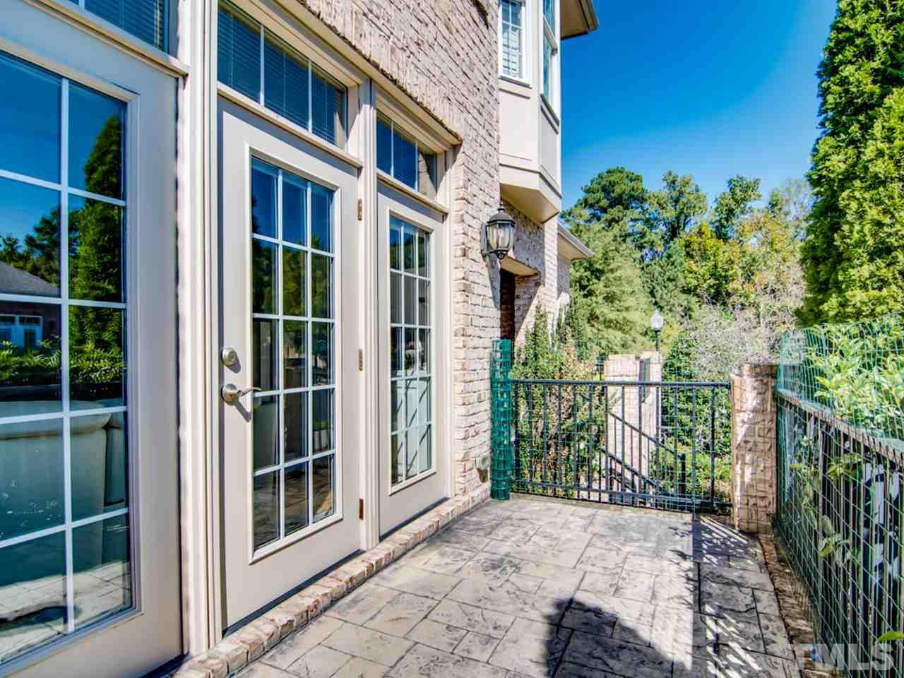 203 Valleyshire Road Durham, NC 27707 - Photo 4 of 28