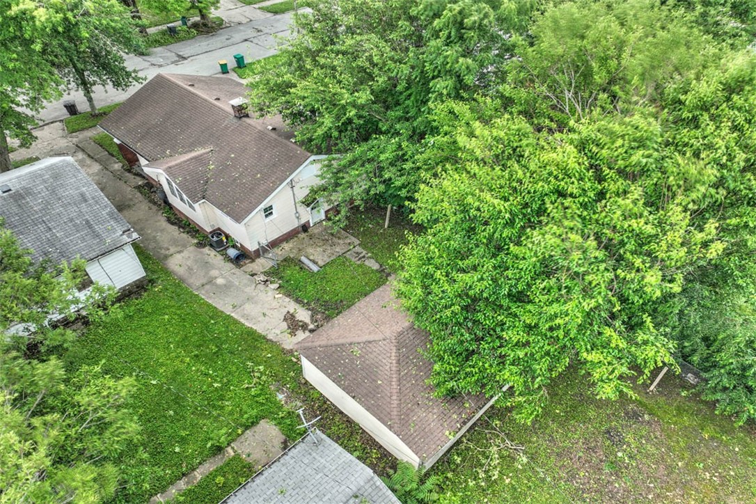 1344 East Lawrence Street Decatur, IL 62521 - Photo 3 of 24