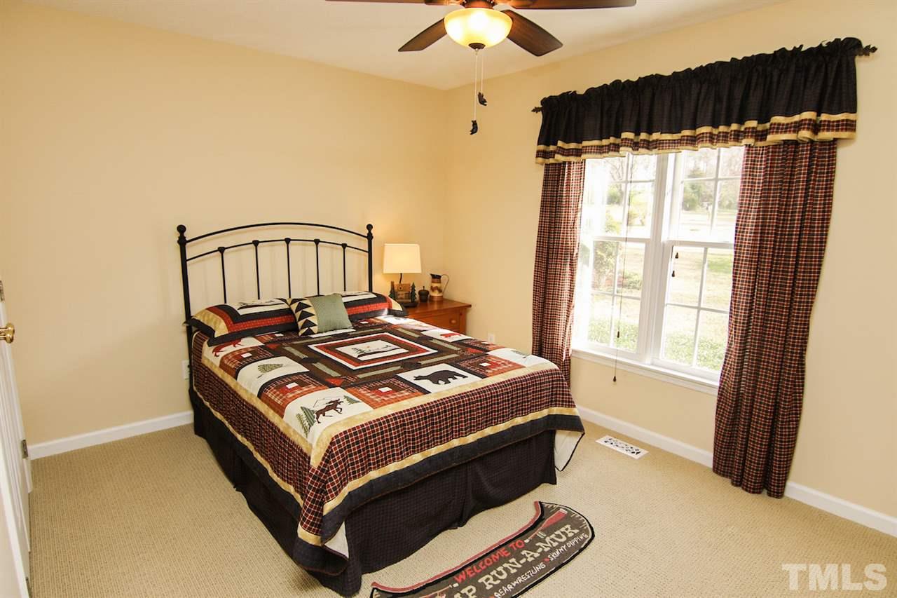 164 Ridge Way Lane Clayton, NC 27520 - Photo 12 of 25 Gallery Image 12