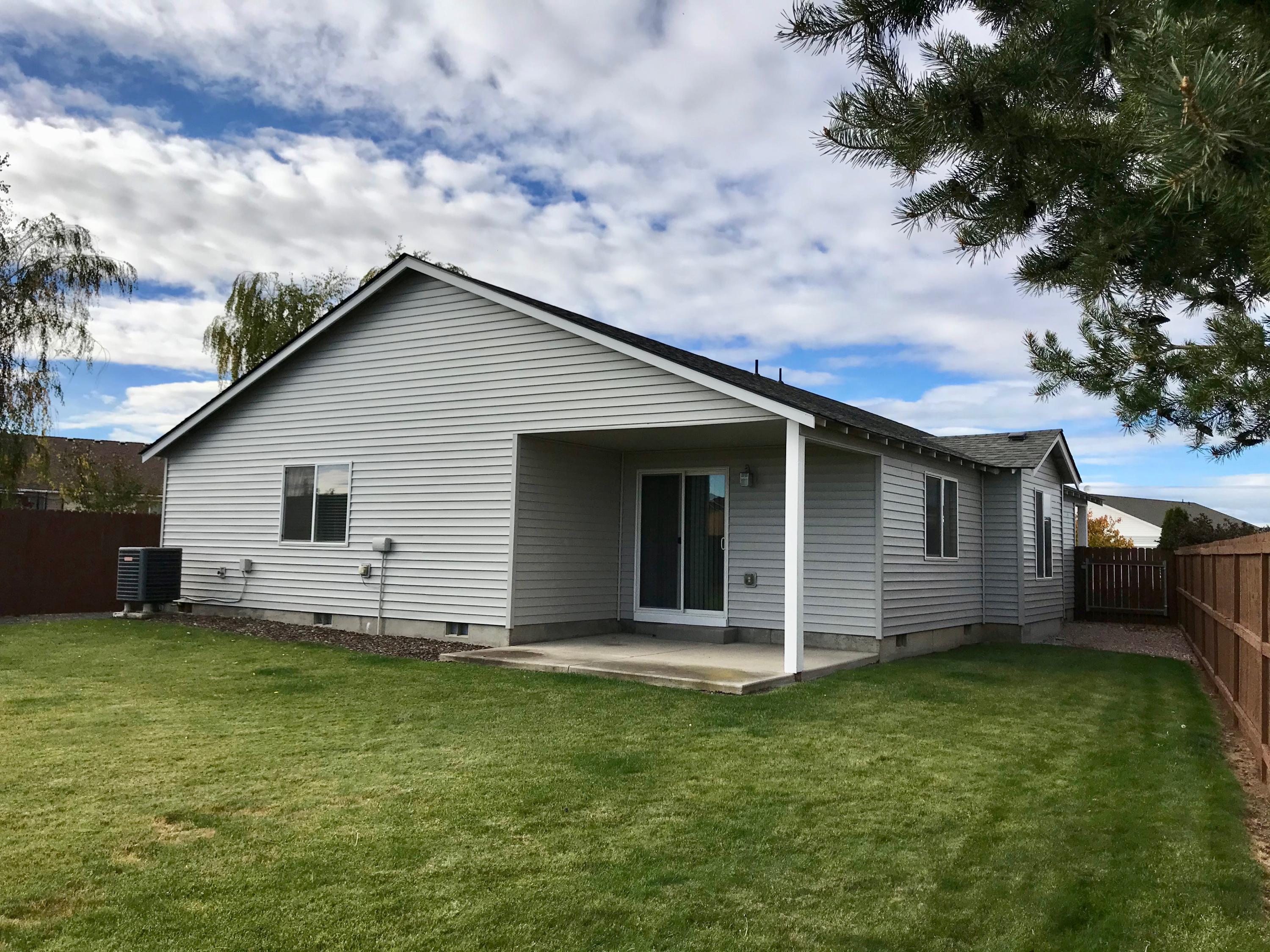 466 Center Ridge Drive Culver, OR 97734 - Photo 2 of 15 IMG_3699