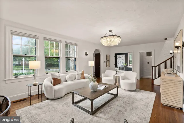 $2,500,000 | 1520 North Highland Street, Arlington, VA 22201