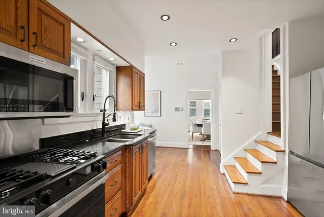 $2,500,000 | 1520 North Highland Street, Arlington, VA 22201