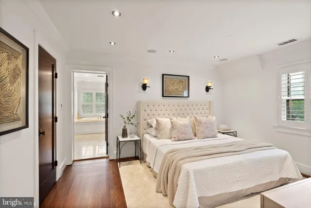 $2,500,000 | 1520 North Highland Street, Arlington, VA 22201