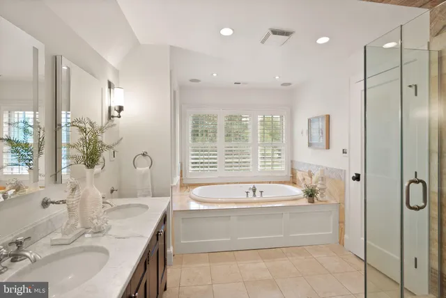 $2,500,000 | 1520 North Highland Street, Arlington, VA 22201