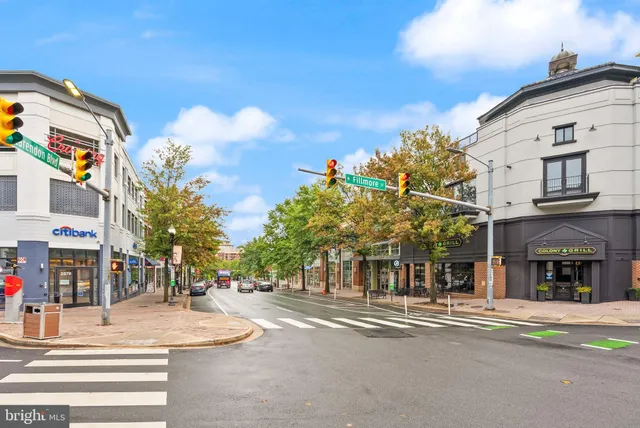 $2,500,000 | 1520 North Highland Street, Arlington, VA 22201