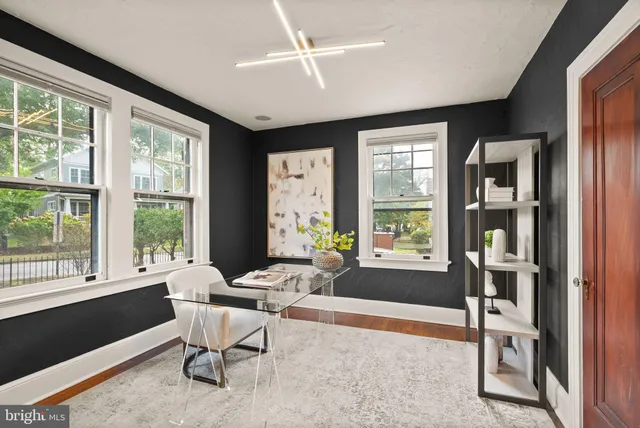 $2,500,000 | 1520 North Highland Street, Arlington, VA 22201