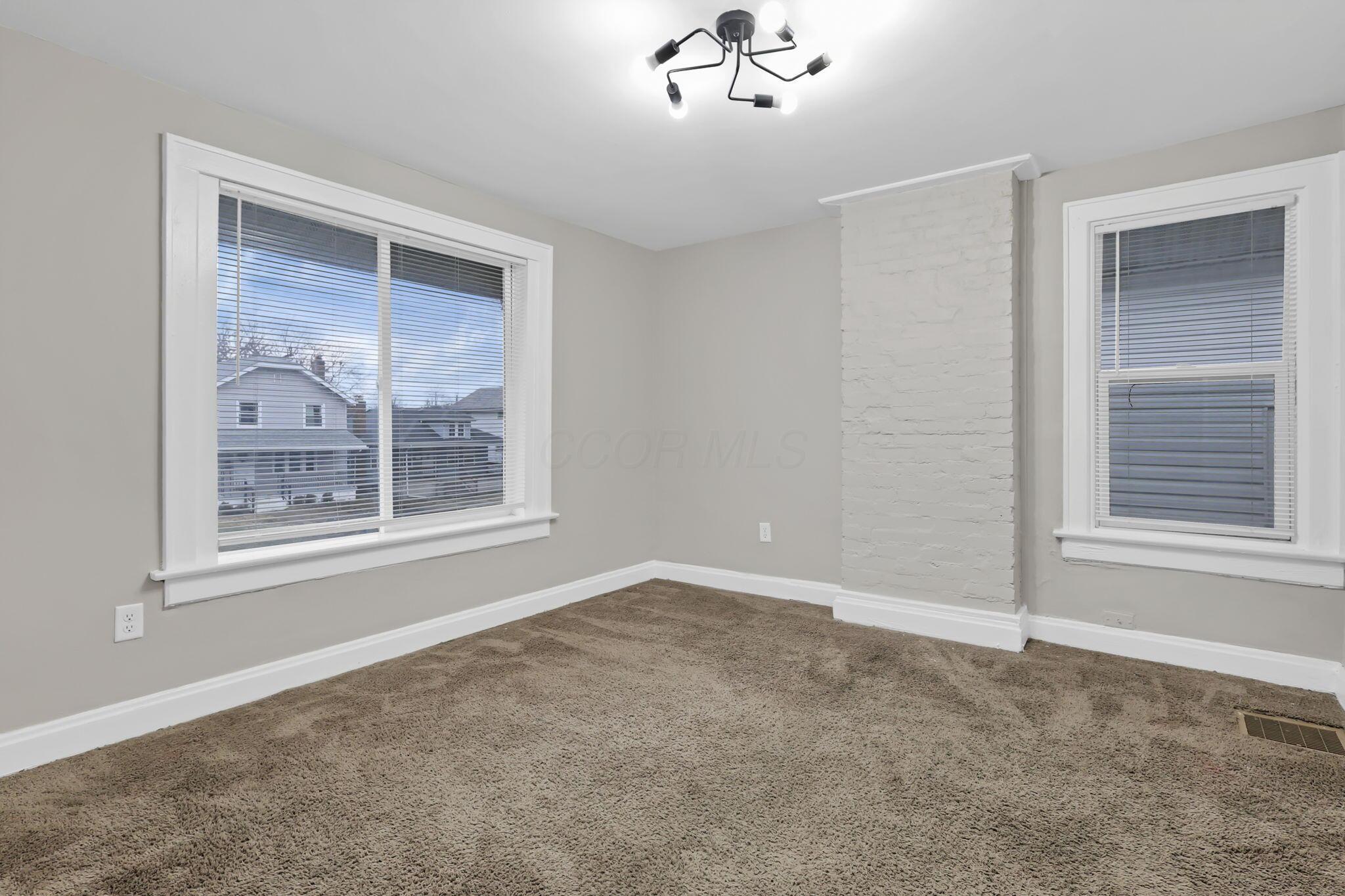 1318 Lockbourne Road Columbus, OH 43206 - Photo 37 of 53