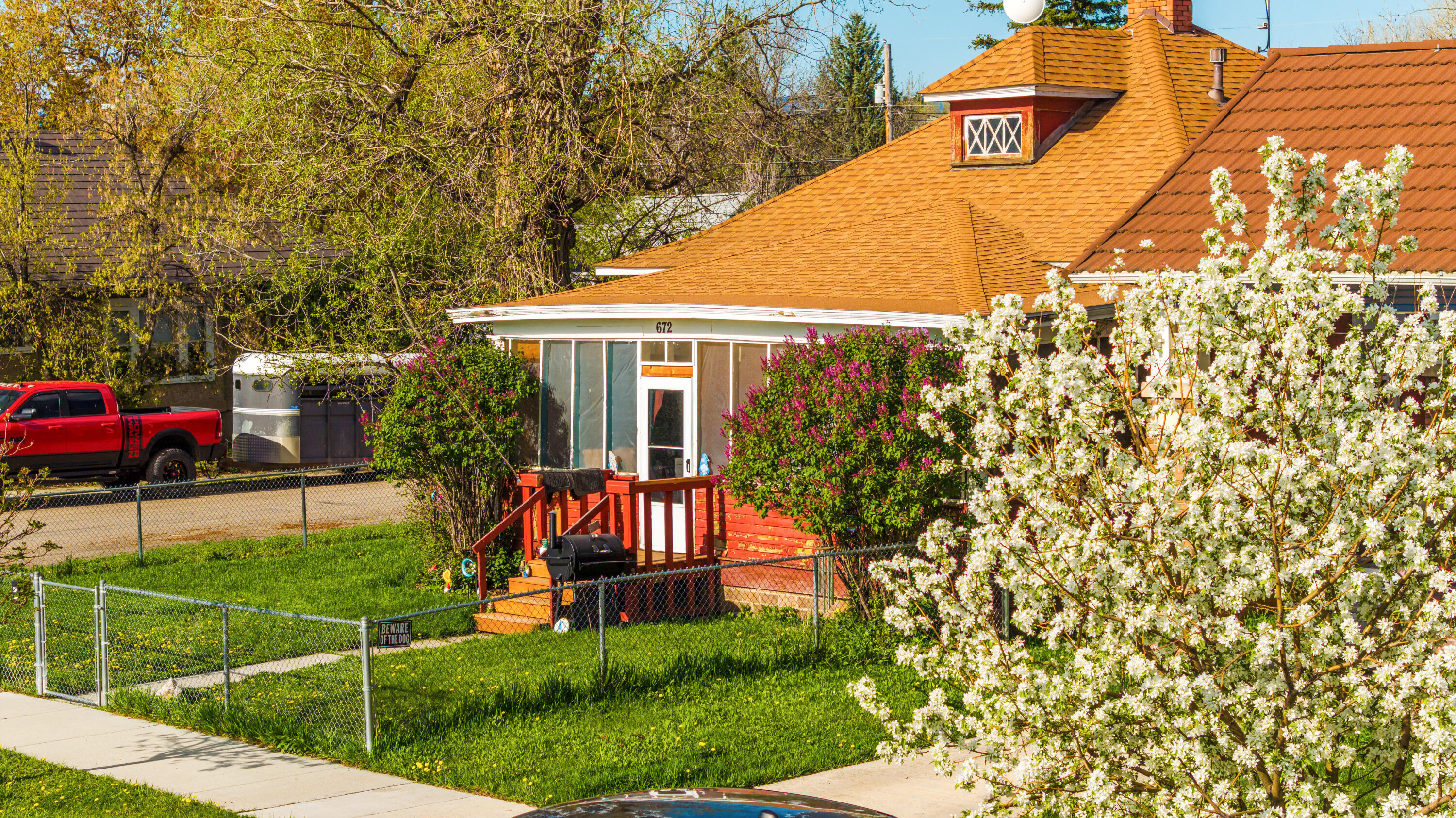 672 Illinois Street Sheridan, WY 82801 - Photo 3 of 39 001_dji_20250509083617_0169_d_105