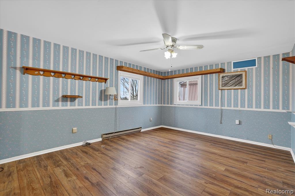 992 West Bennington Road Owosso, MI 48867 - Photo 24 of 61