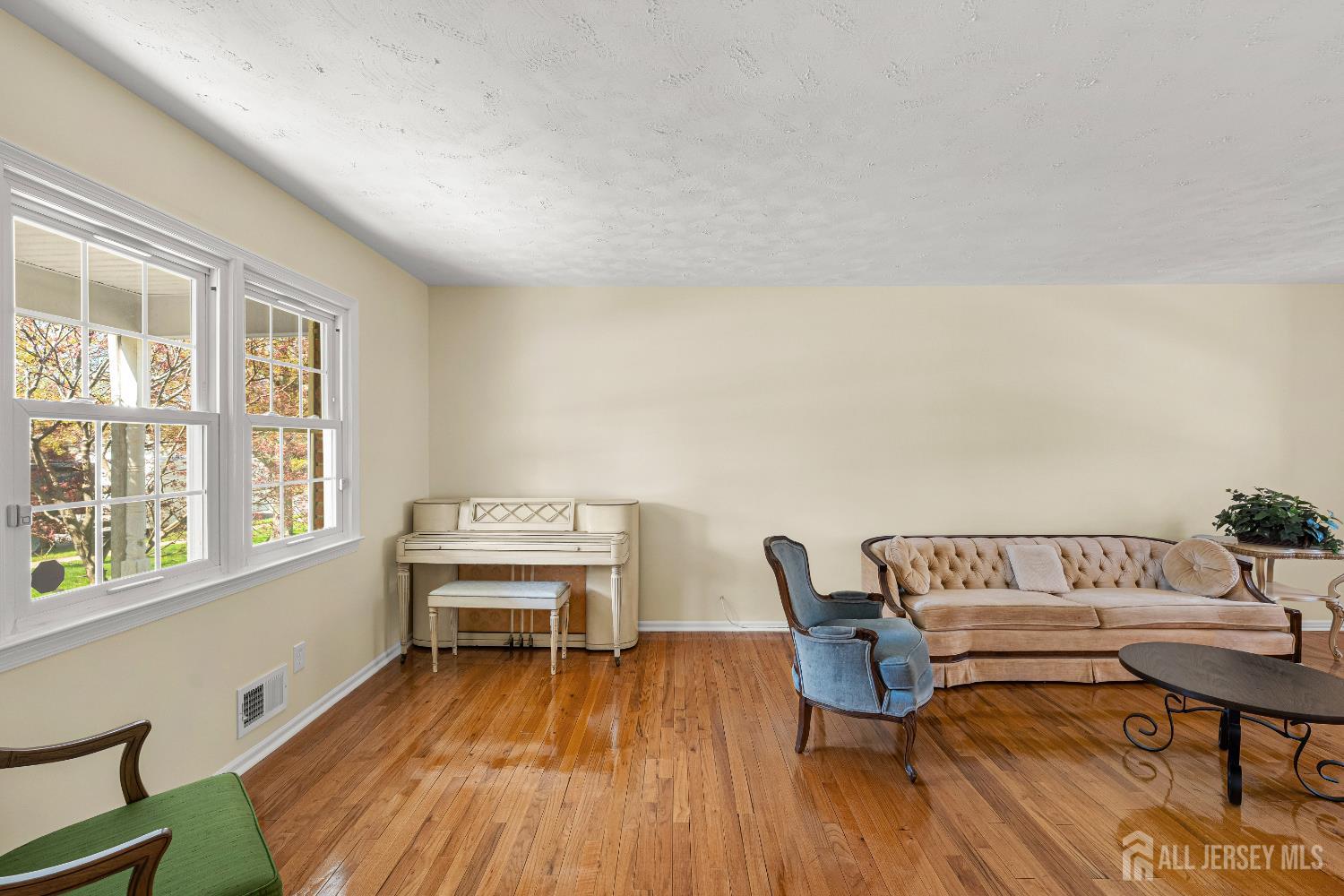 2 Paula Street Edison, NJ 08820 - Photo 13 of 57 Gallery Image 13