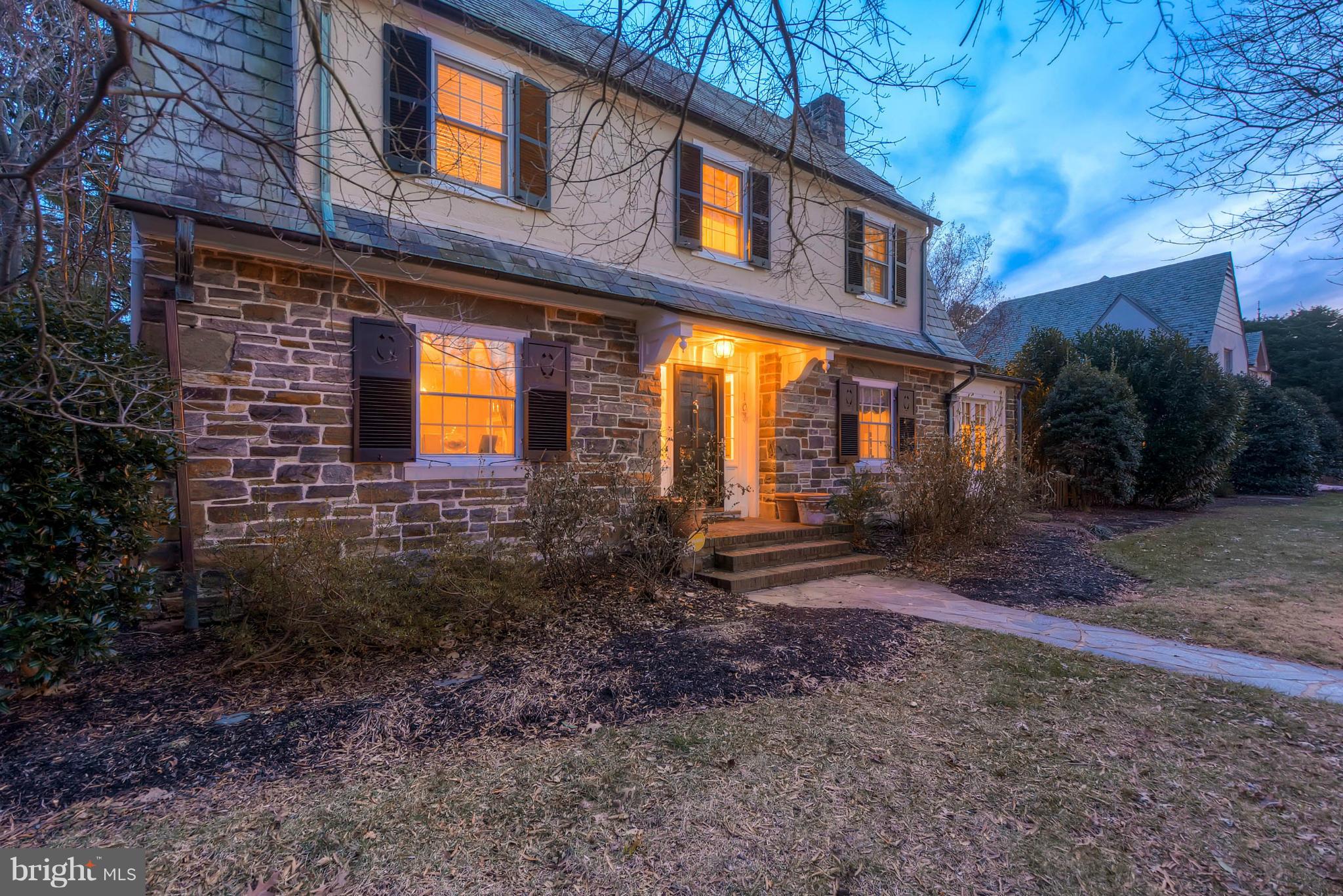 107 St Dunstans Road Baltimore, MD 21212 - Photo 2 of 30 Exterior (Front)