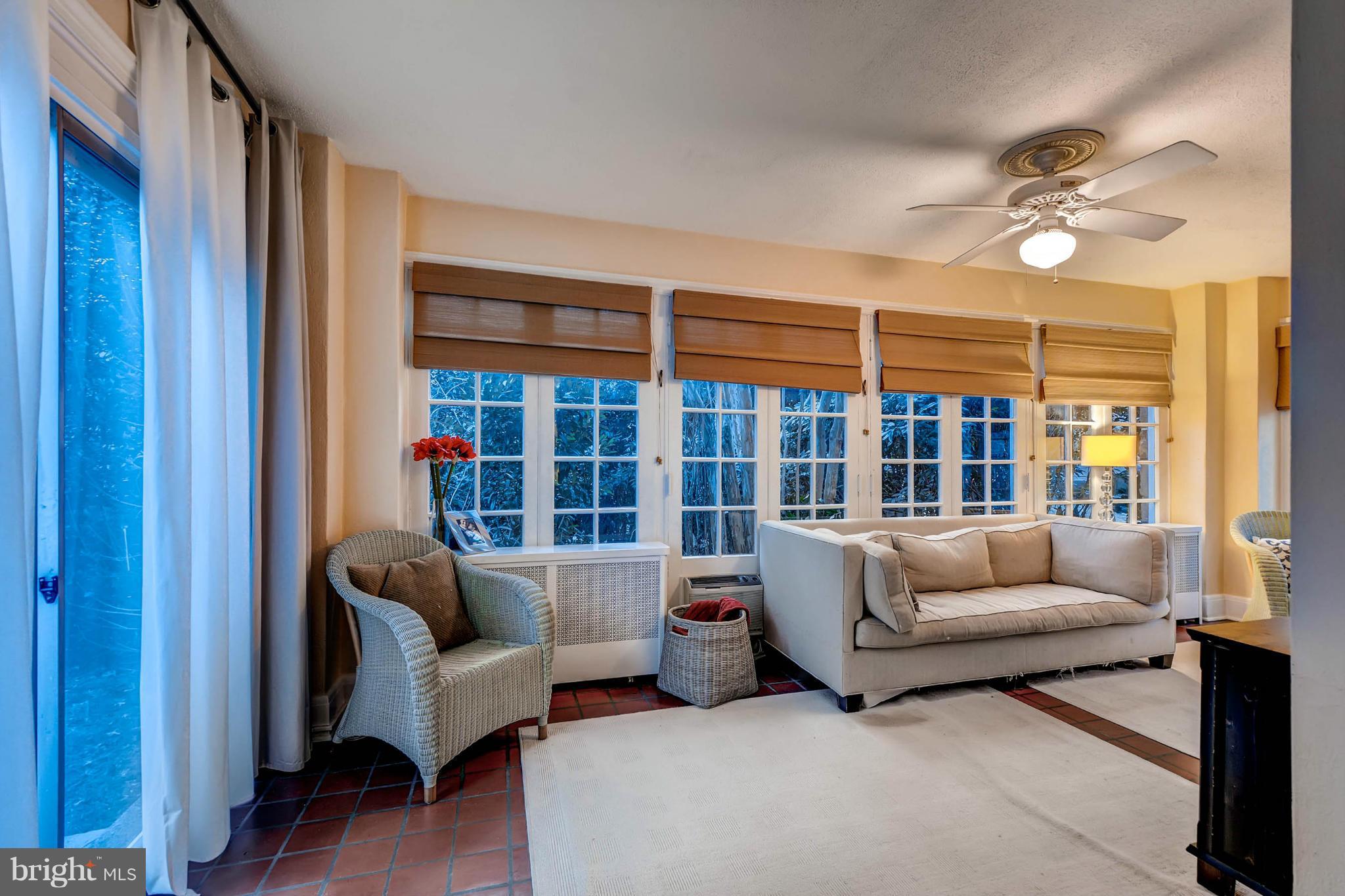 107 St Dunstans Road Baltimore, MD 21212 - Photo 26 of 30 Sun Room