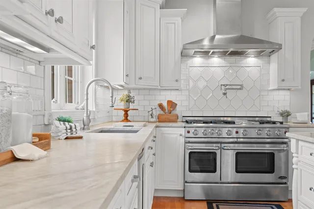 $1,499,000 | 8 Arcadia Lane, Salem, NH 03079