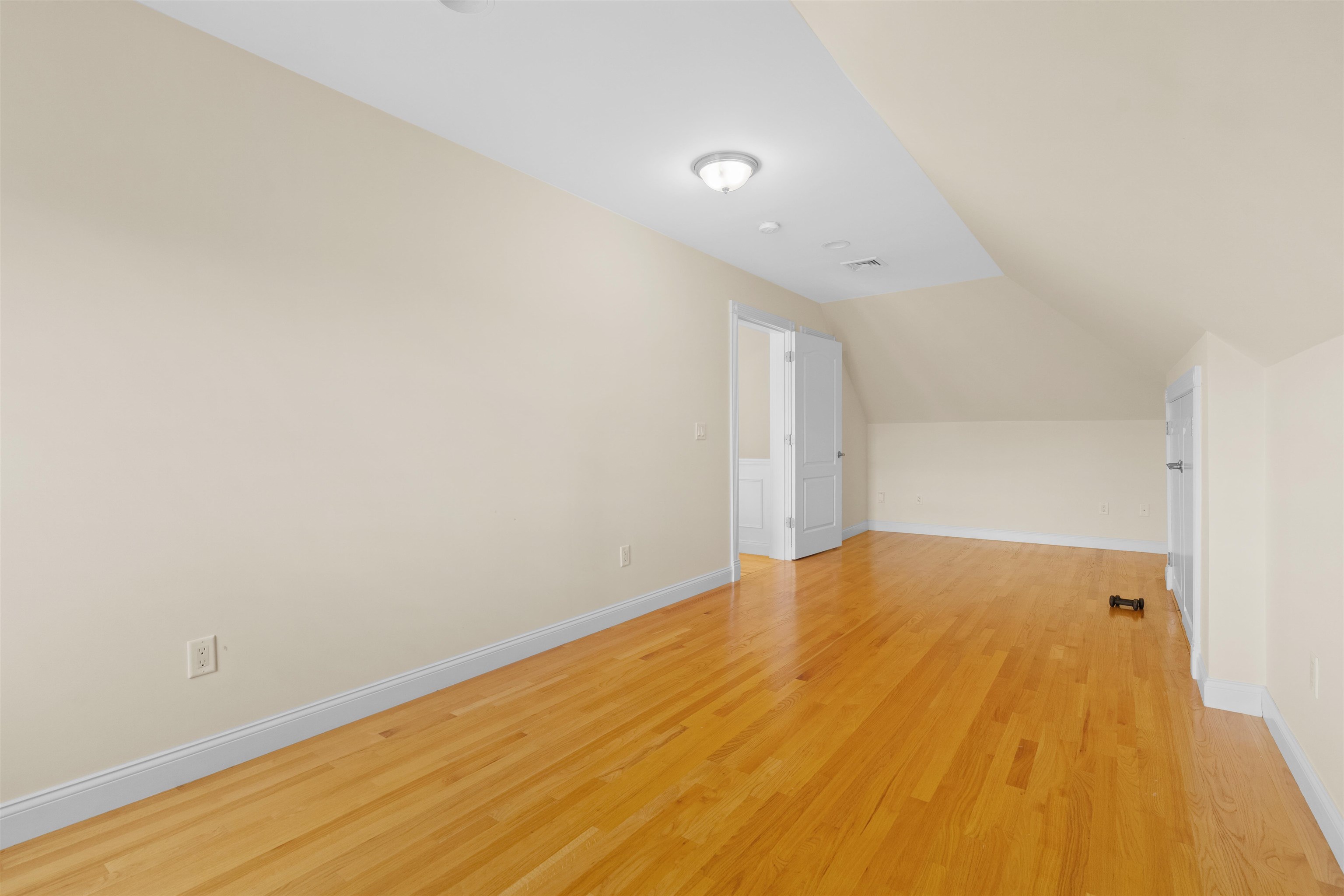 8 Arcadia Lane Salem, NH 03079 - Photo 44 of 55