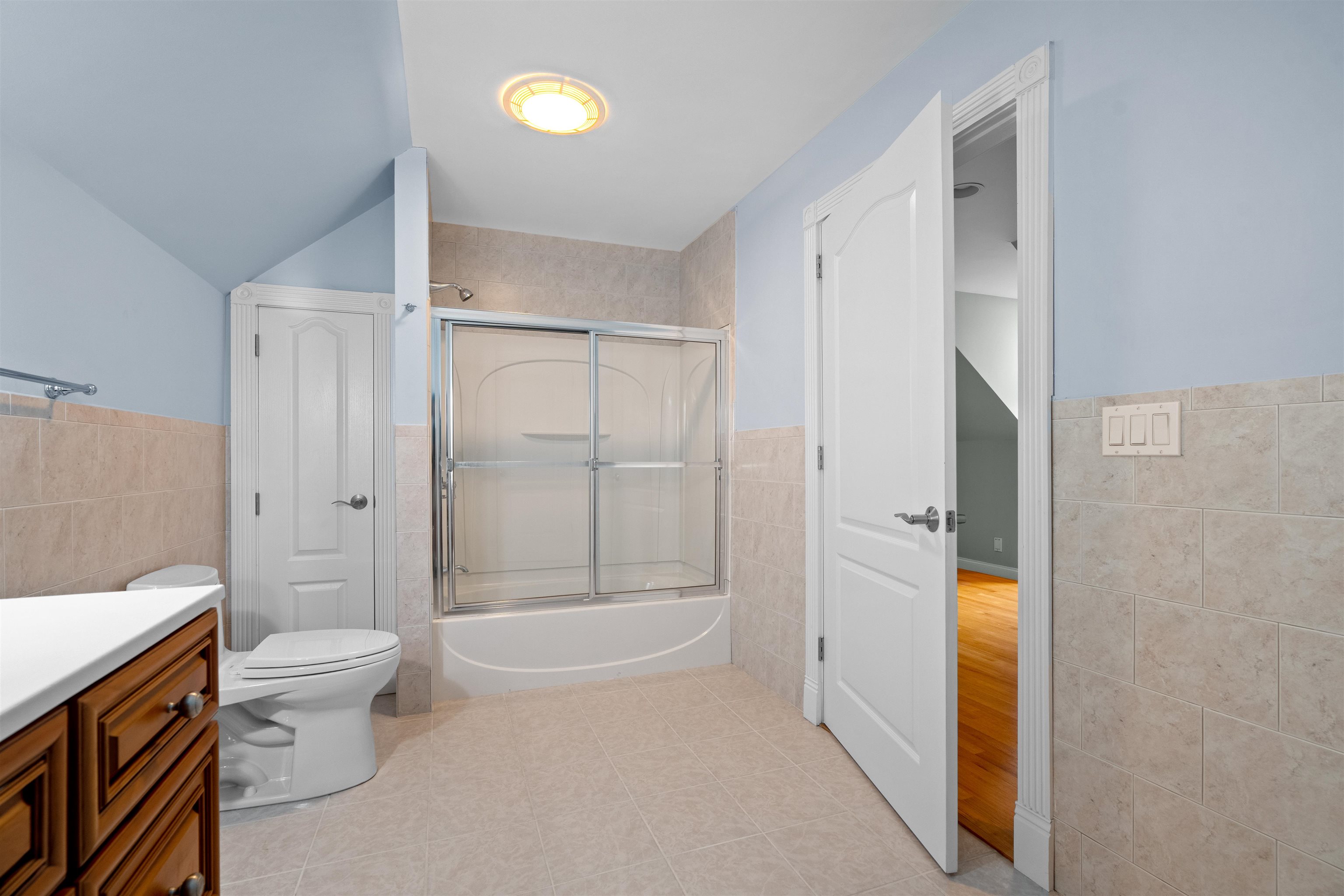 8 Arcadia Lane Salem, NH 03079 - Photo 48 of 55