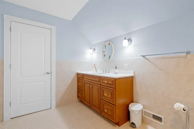 $1,499,000 | 8 Arcadia Lane, Salem, NH 03079