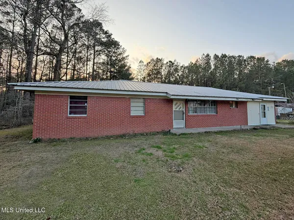 $87,500 | 10499 Highway 57, McLain, MS 39456