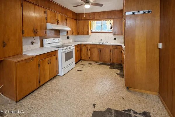 $87,500 | 10499 Highway 57, McLain, MS 39456