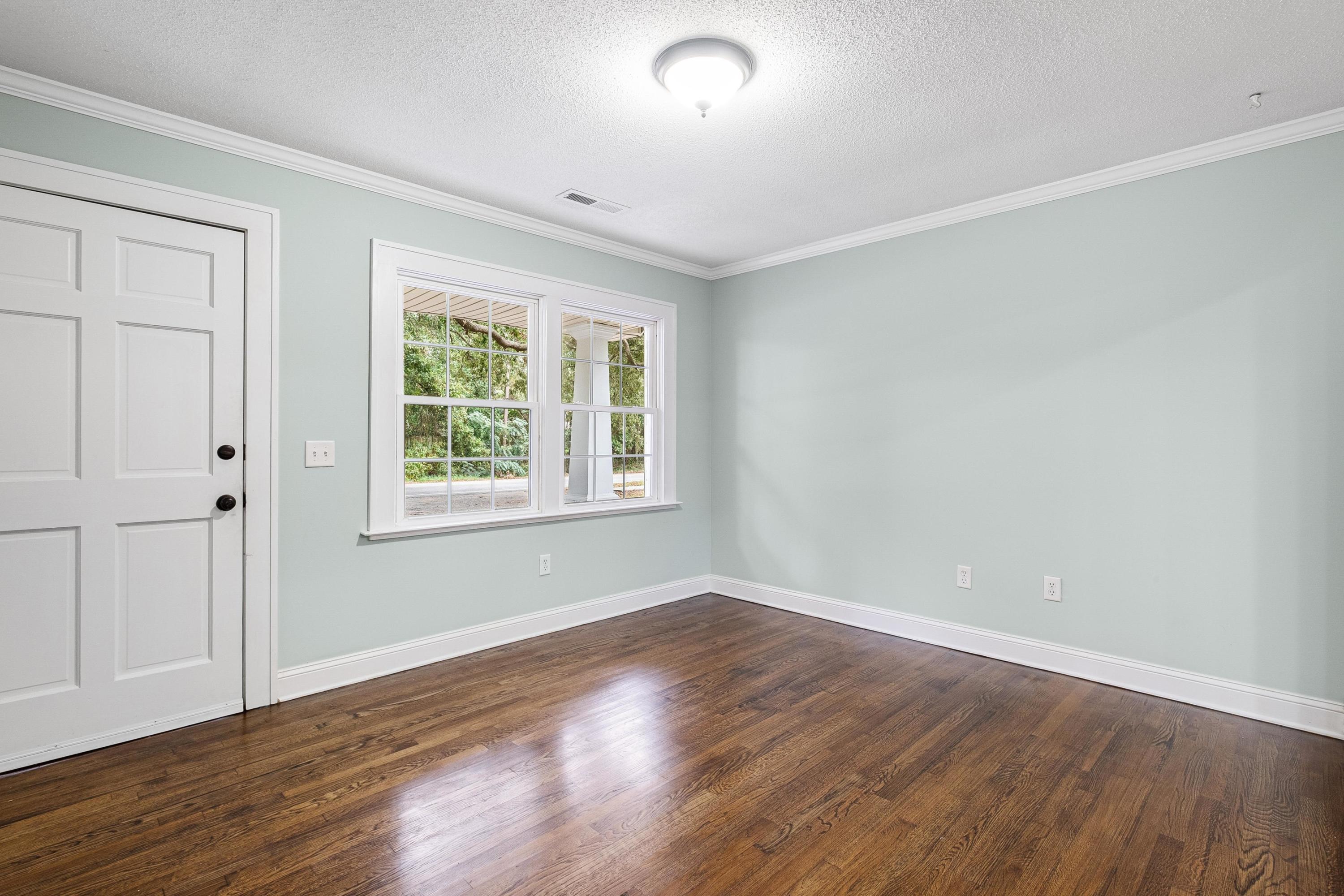 1455 Secessionville Road Charleston, SC 29412 - Photo 4 of 20 Den