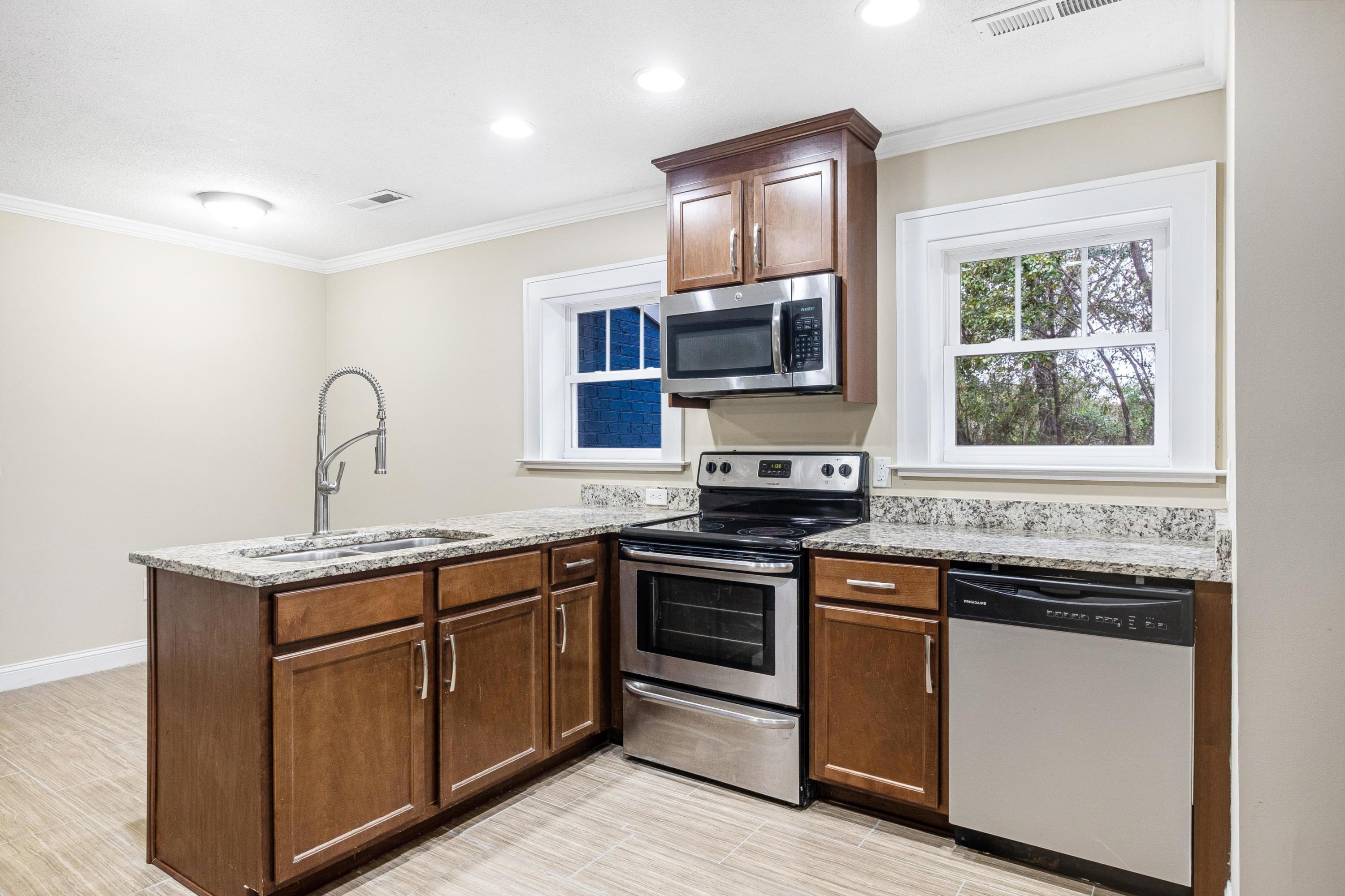 1455 Secessionville Road Charleston, SC 29412 - Photo 8 of 20 Kitchen