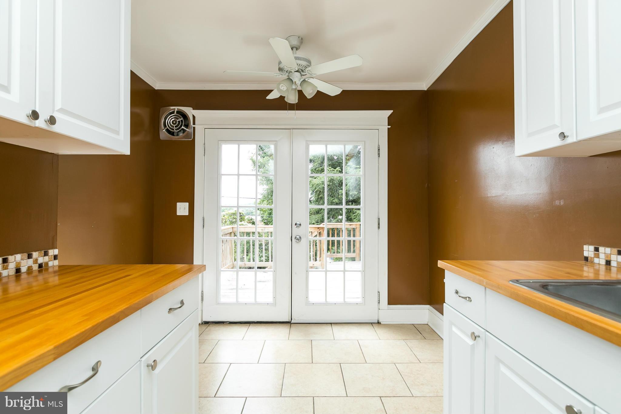 4226 Falls Road Baltimore, MD 21211 - Photo 14 of 29 Kitchen
