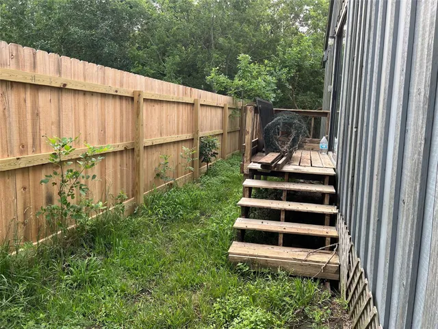 $165,000 | 2416 East Bay Shore Drive, Dickinson, TX 77539