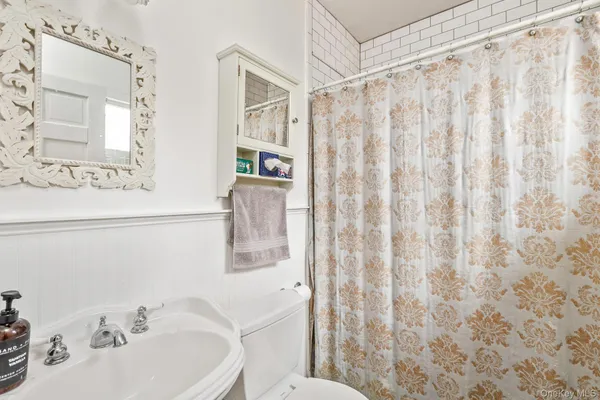 $949,000 | 27 Richie Court North, St. James, NY 11780