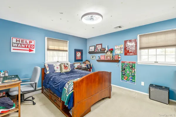 $949,000 | 27 Richie Court North, St. James, NY 11780