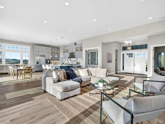 $6,495,000 | 9110 Chalk Hill Road, Healdsburg, CA 95448