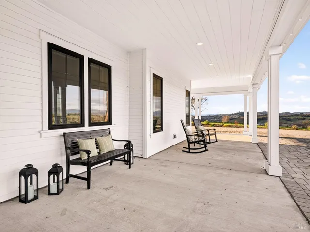 $6,495,000 | 9110 Chalk Hill Road, Healdsburg, CA 95448