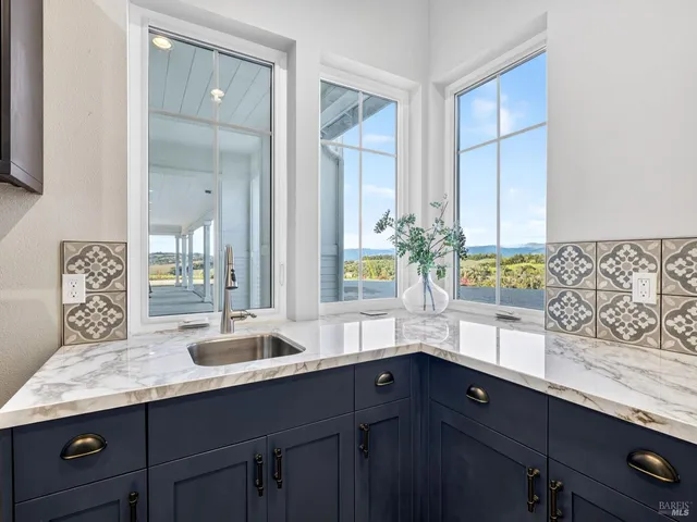 $6,495,000 | 9110 Chalk Hill Road, Healdsburg, CA 95448