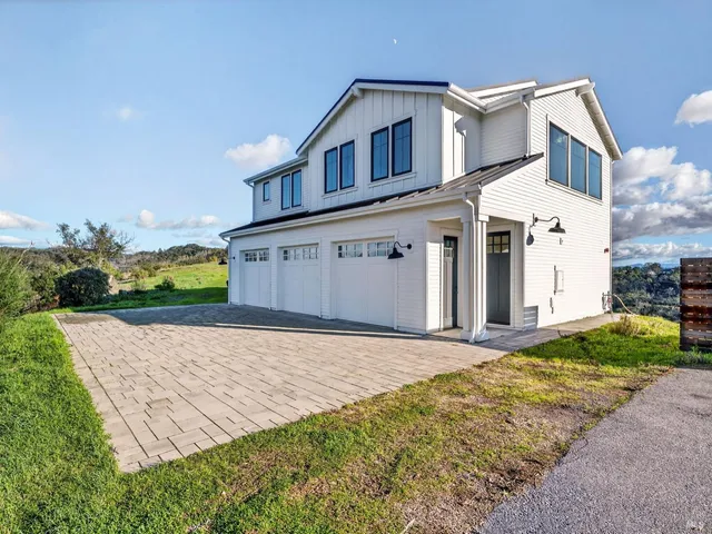 $6,495,000 | 9110 Chalk Hill Road, Healdsburg, CA 95448