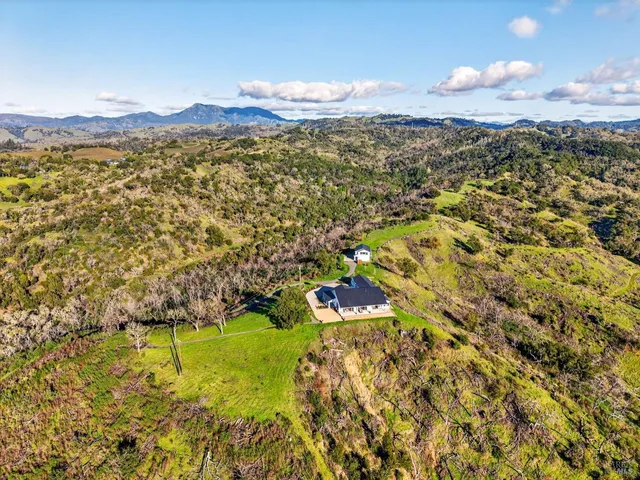 $6,495,000 | 9110 Chalk Hill Road, Healdsburg, CA 95448