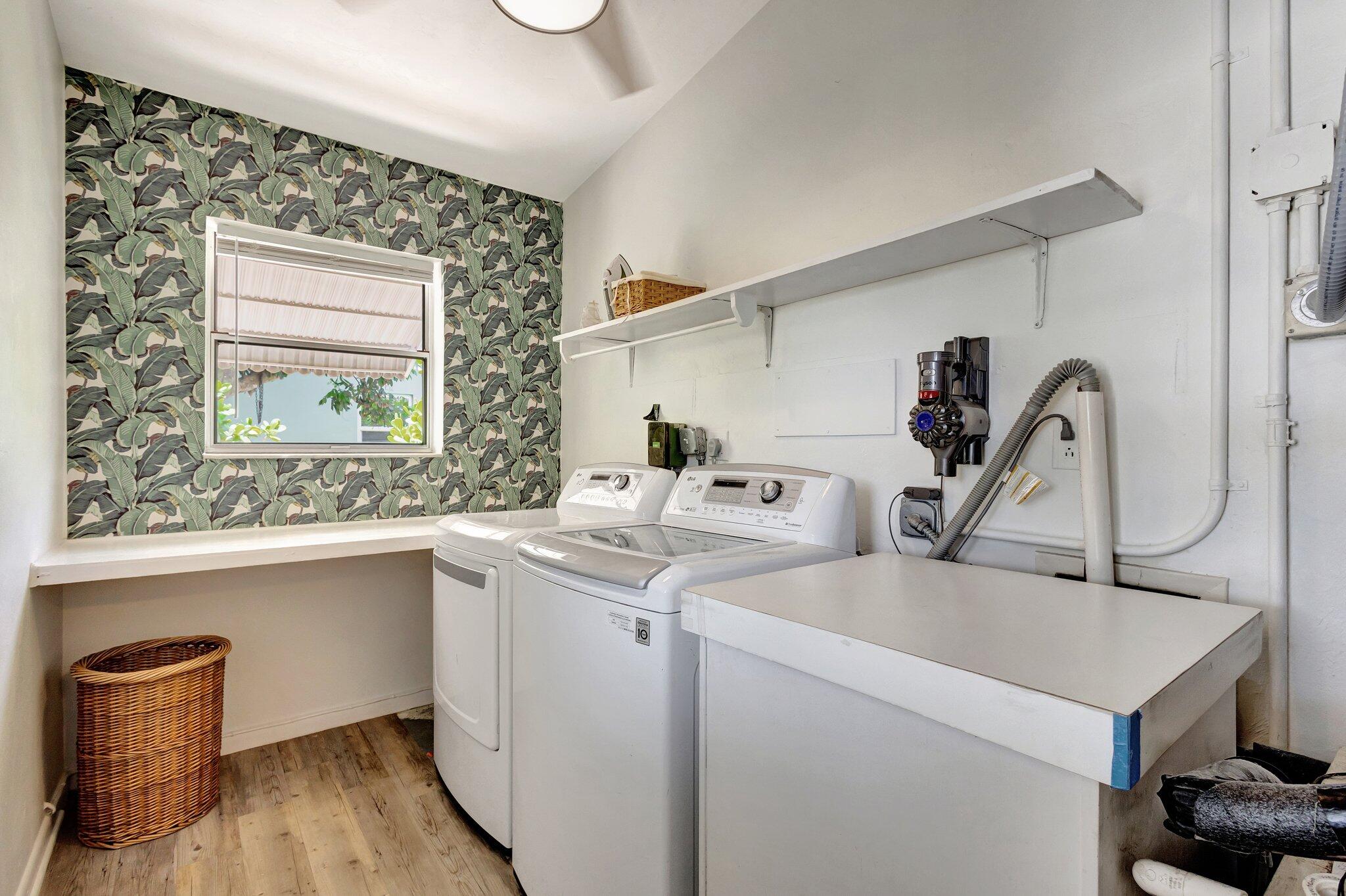 417 Inlet Road North Palm Beach, FL 33408 - Photo 27 of 52 Laundry Room 2