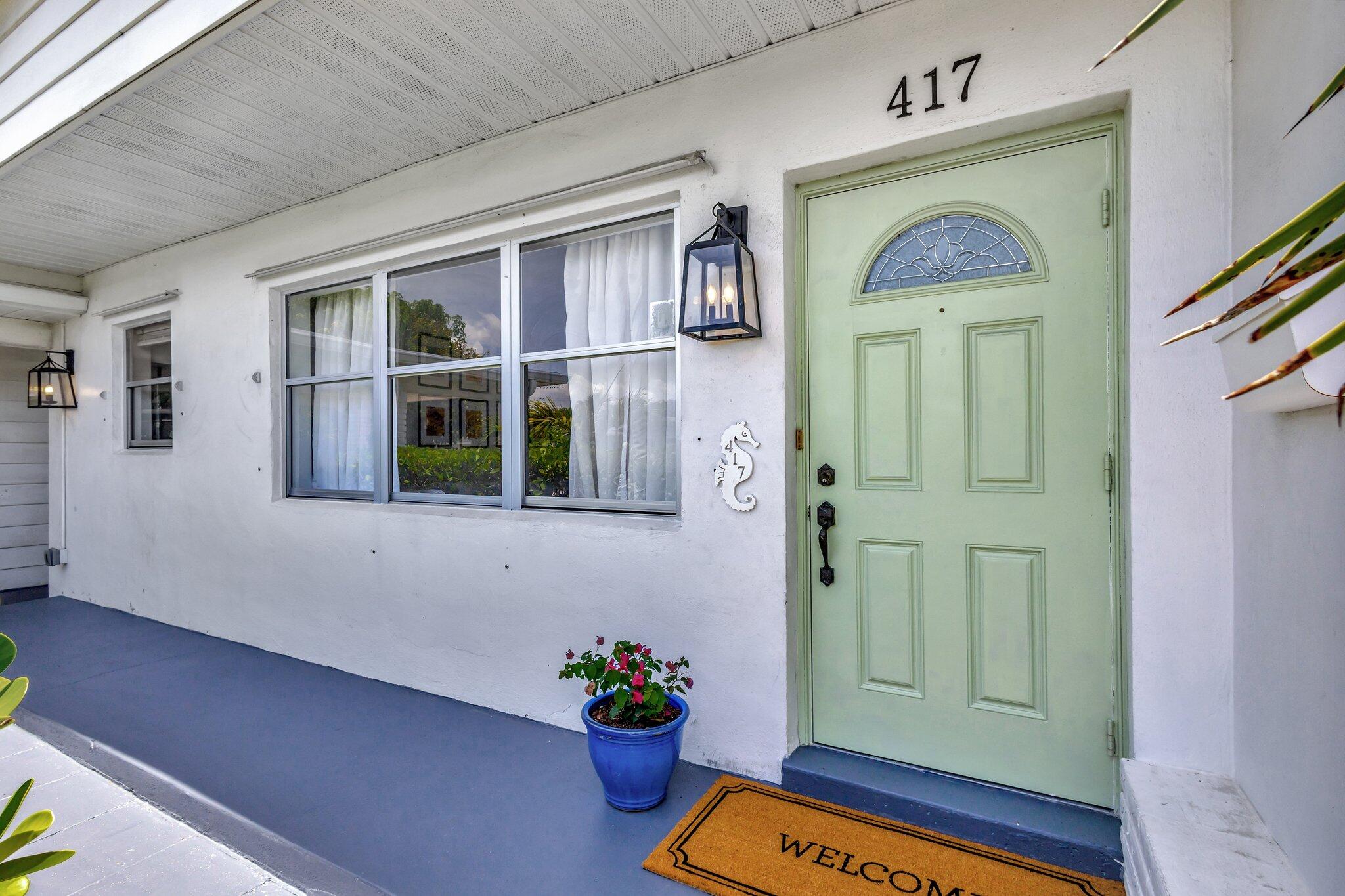 417 Inlet Road North Palm Beach, FL 33408 - Photo 3 of 52 Entry