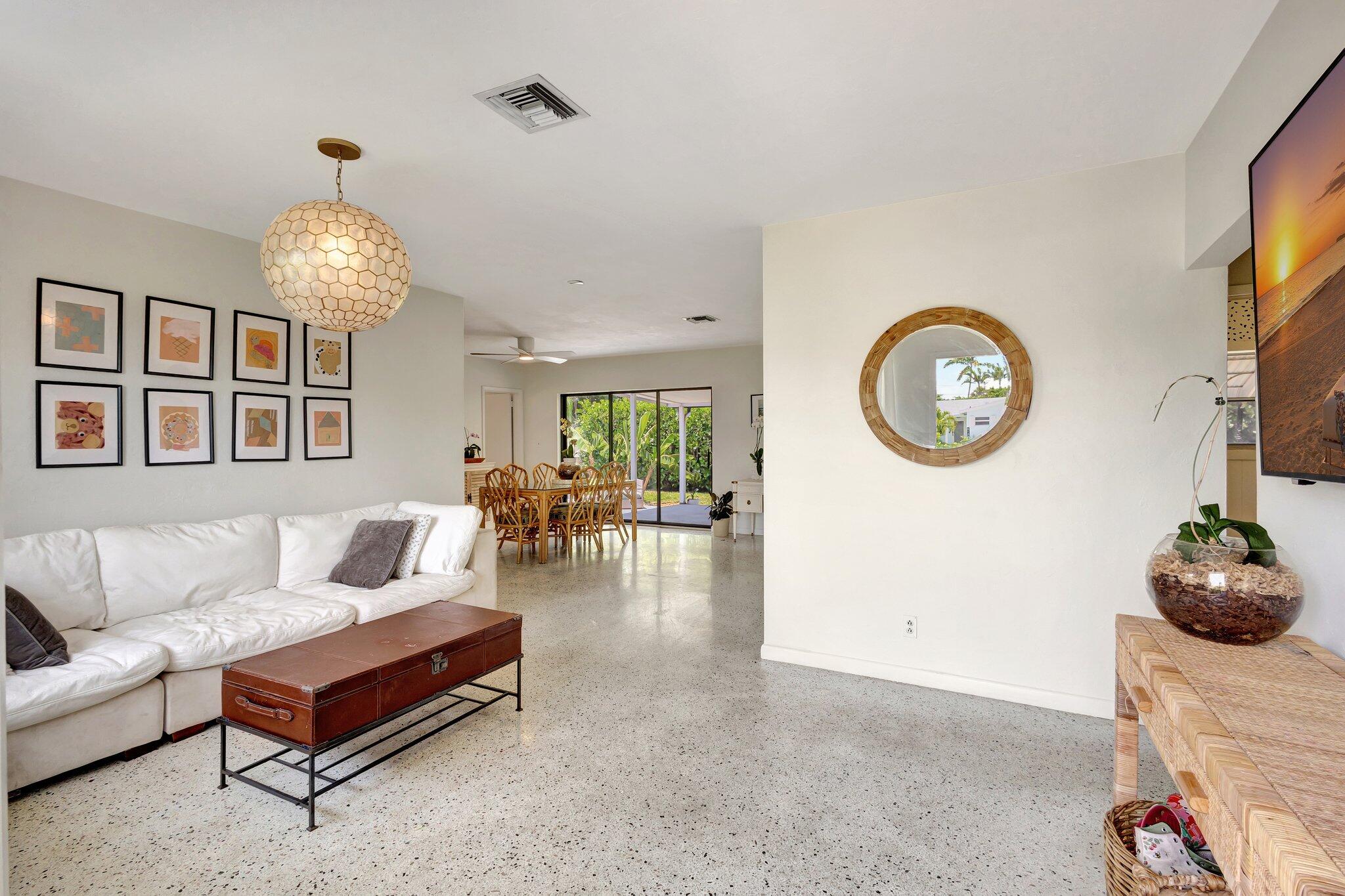 417 Inlet Road North Palm Beach, FL 33408 - Photo 4 of 52 Living Room