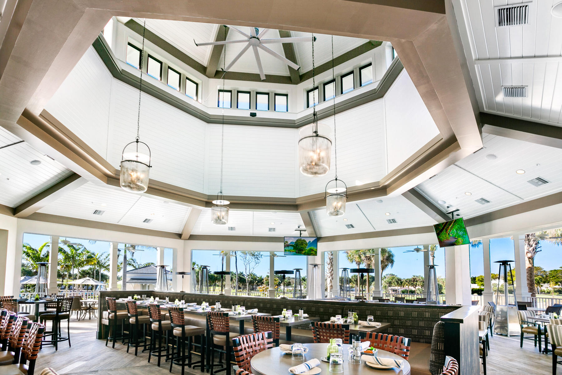417 Inlet Road North Palm Beach, FL 33408 - Photo 42 of 52 Outdoor Restaurant