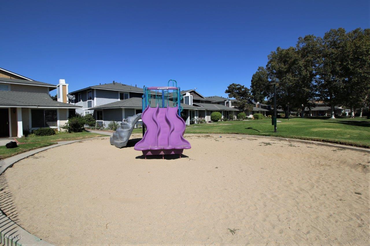 553 Spring Road, Unit 40 Moorpark, CA 93021 - Photo 3 of 15 outside playgrounf spring 2-3