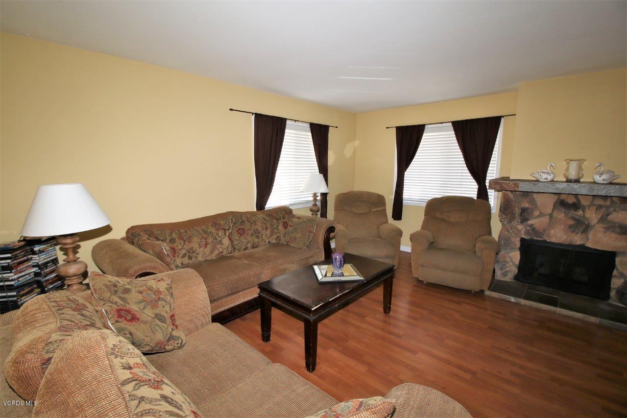 553 Spring Road, Unit 40 Moorpark, CA 93021 - Photo 8 of 15 spring rd livingroom 2