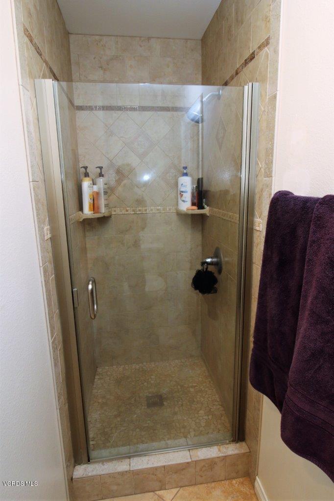 553 Spring Road, Unit 40 Moorpark, CA 93021 - Photo 10 of 15 bathroom 2 spring rd