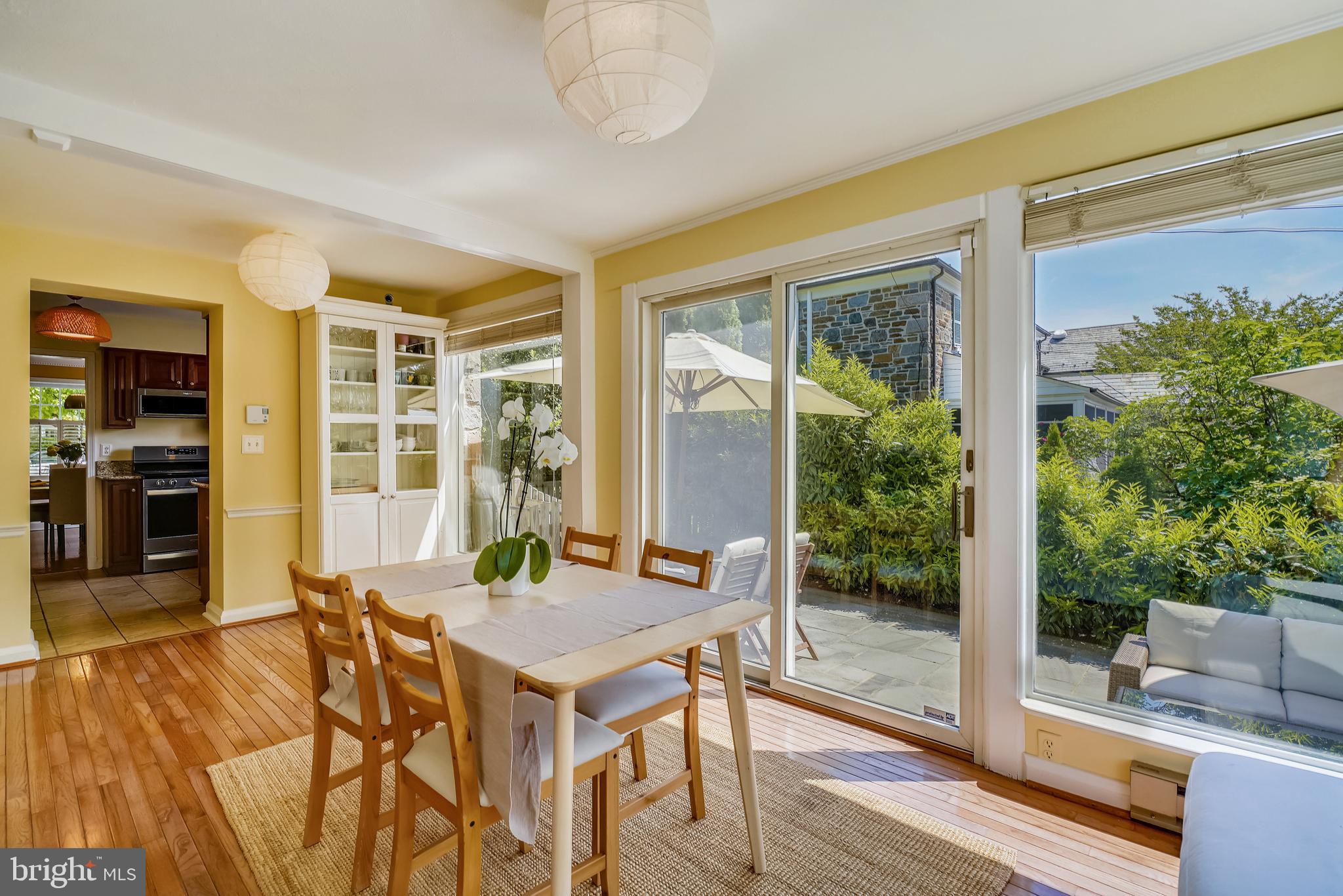 107 Croydon Road Baltimore, MD 21212 - Photo 9 of 25 Sunroom