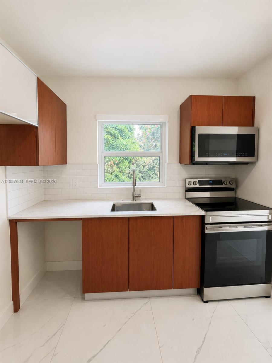 4240 Southwest 14th Street Miami, FL 33134 - Photo 5 of 16