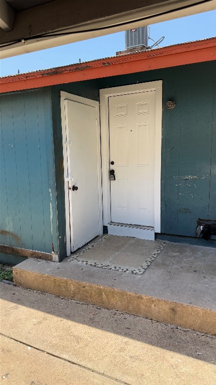 8210 Sam Rayburn Drive, Unit 103 Austin, TX 78753 - Photo 14 of 16 a backyard of a house