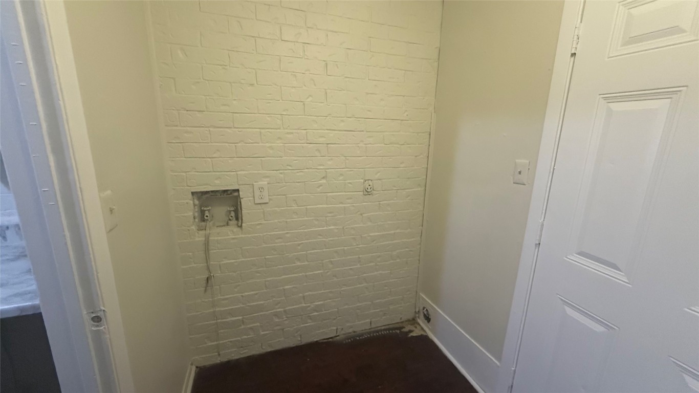 8210 Sam Rayburn Drive, Unit 103 Austin, TX 78753 - Photo 7 of 16 a bathroom with a shower