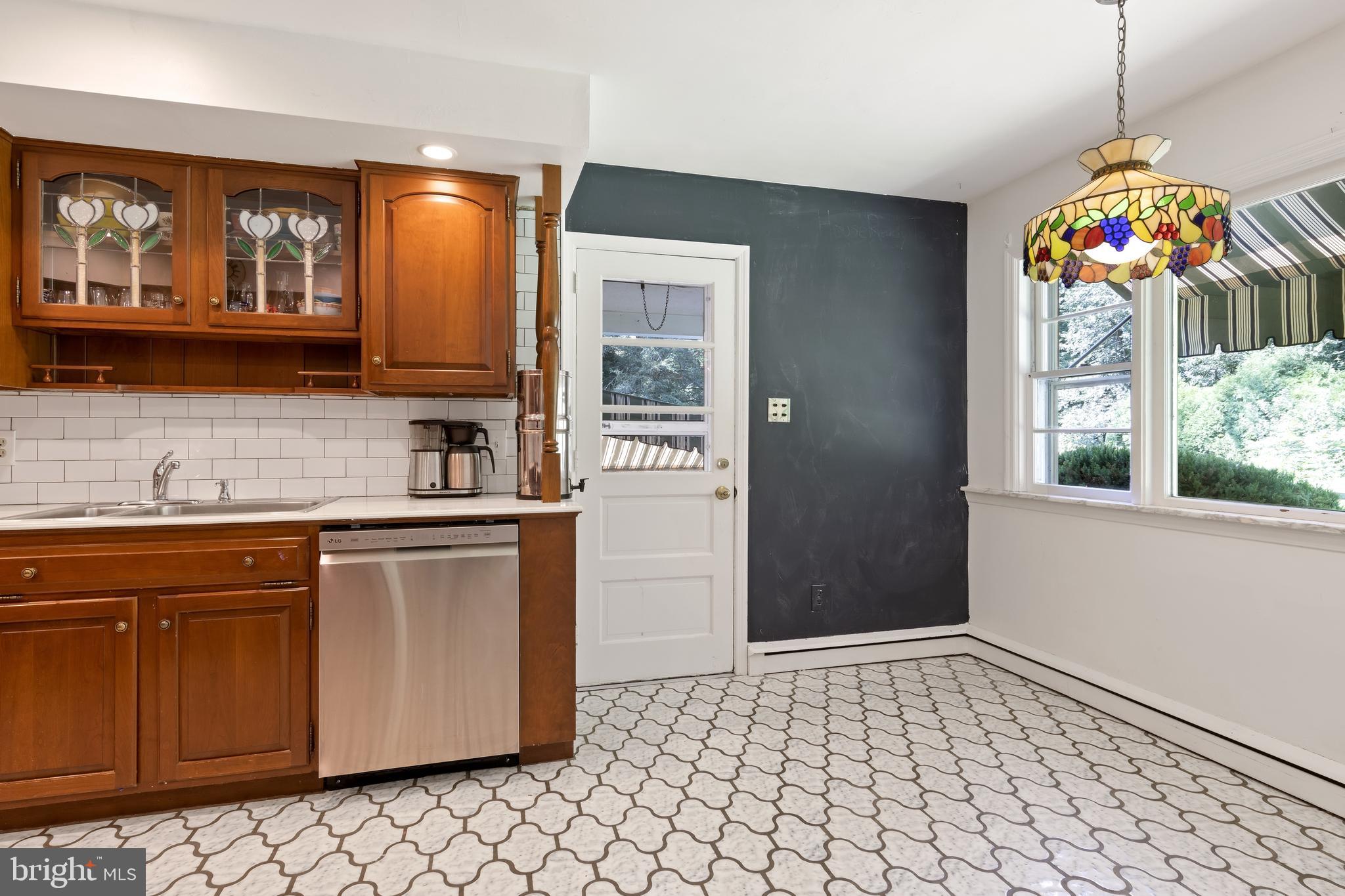 583 Weadley Road Radnor, PA 19087 - Photo 12 of 35