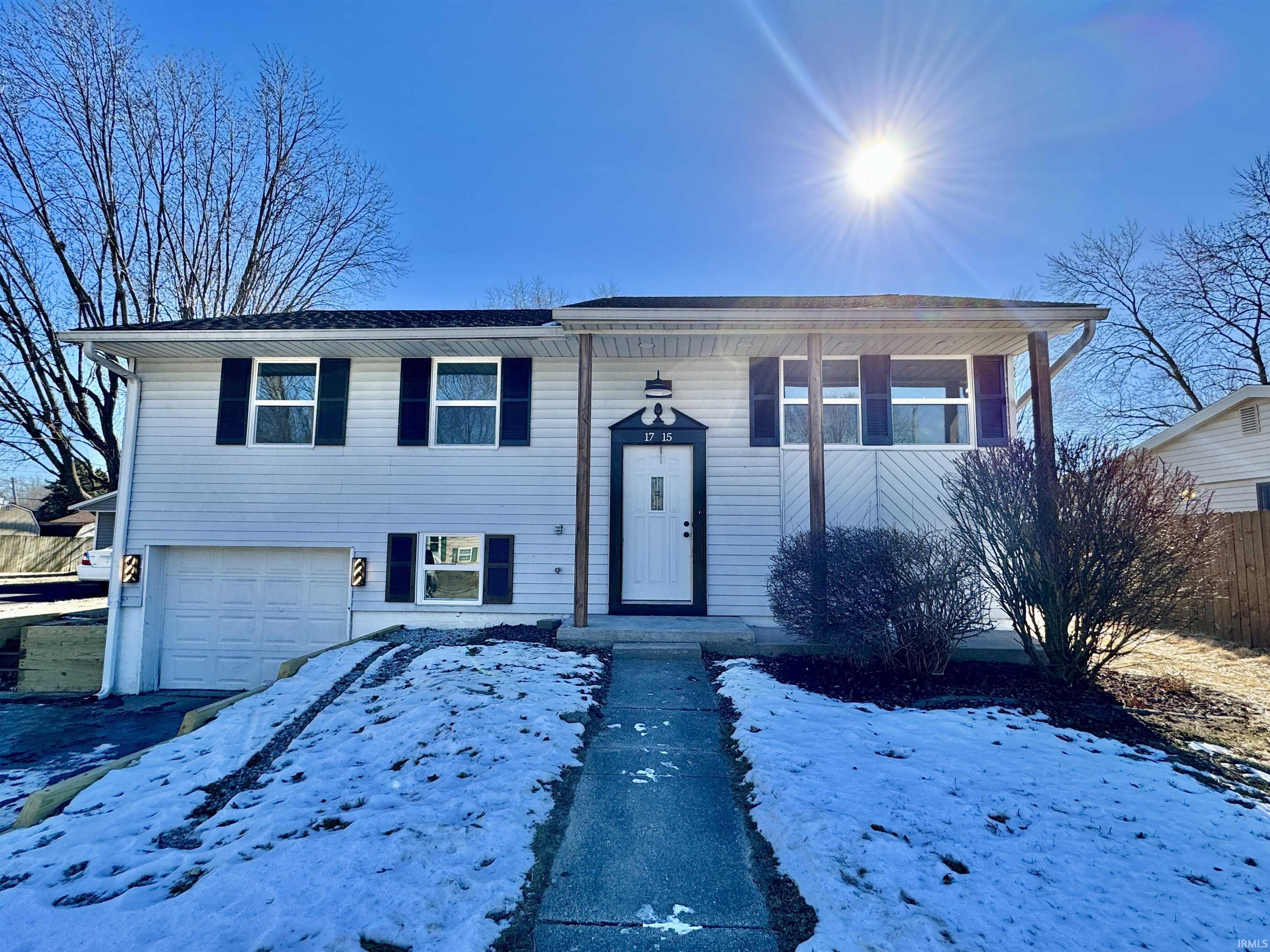 1715 Oakhill Road Kokomo, IN 46902 - Photo 1 of 18 Gallery Image 1
