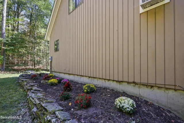 $549,000 | 95 Sugar House Road, Otis, MA 01253